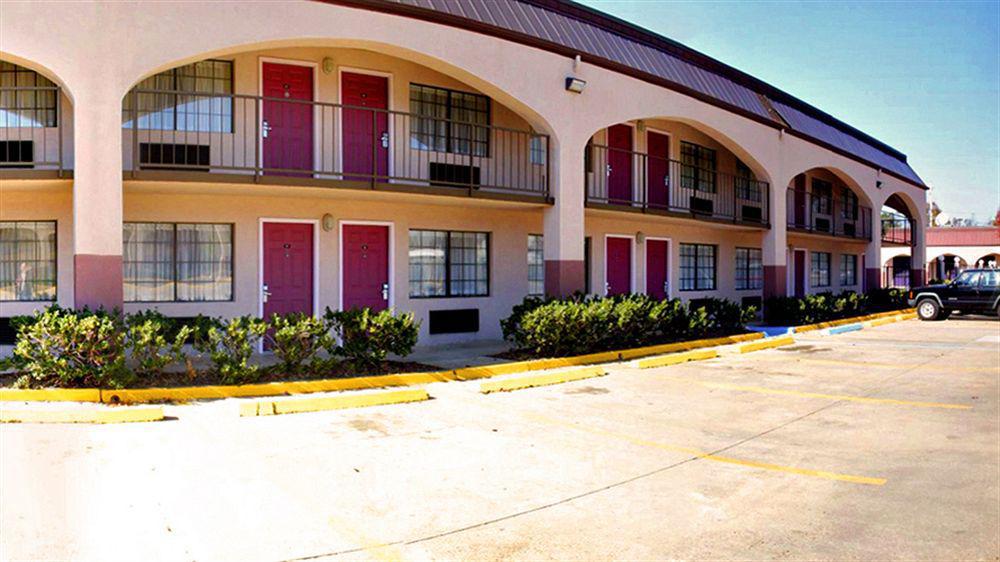 Days Inn & Suites By Wyndham Starkville Exteriör bild